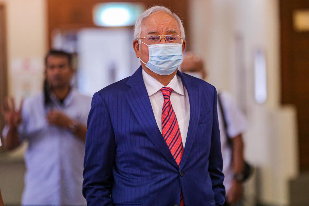 Former prime minister, Datuk Seri Najib Razak is pictured at Kuala Lumpur High Court on September 14, 2020. u00e2u20acu201d Picture by Hari Anggara