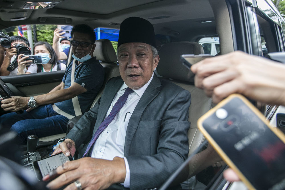 Sabah Umno chief Datuk Seri Bung Moktar Radin speaks to reporters after an audience with the Yang di-Pertua Negeri Tun Juhar Mahiruddin at Istana Negeri, Kota Kinabalu September 27, 2020. u00e2u20acu201d Picture by Firdaus Latif