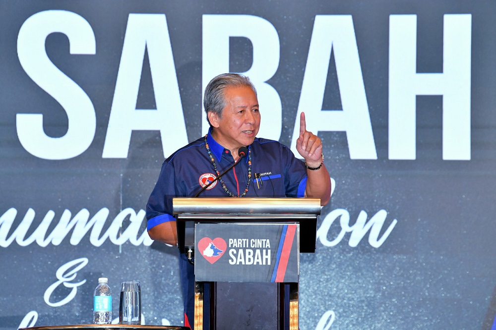 PCS president Datuk Seri Anifah Aman (pic) is contesting against incumbent Dr Daud Yusof of Parti Warisan Sabah (Warisan), Ag Syairin of Barisan Nasional (BN) and Mohd Azree Abd Ghani of the Liberal Democratic Party (LDP). u00e2u20acu2022 Bernama pic