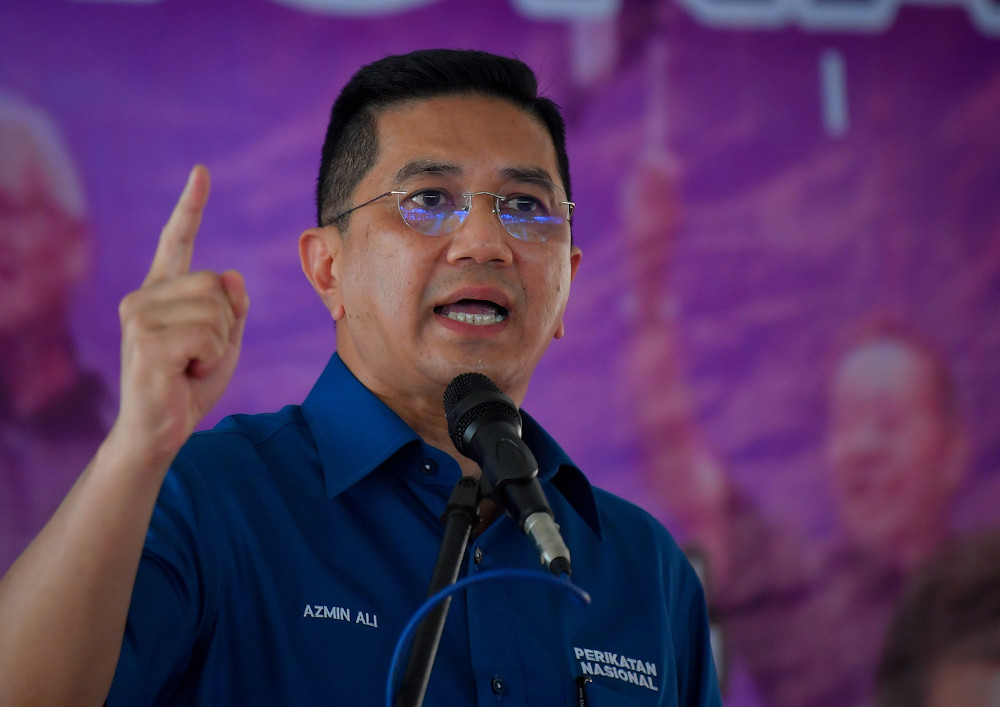 Perikatan Nasional information chief Datuk Seri Mohamed Azmin Ali delivering a speech at a ceremony with people in conjuction with the 16th Sabah State Election at Pusat Daerah Mengundi Tambalang, Kampung Bolong Baru, September 15, 2020. u00e2u20acu201d Bernama pic 