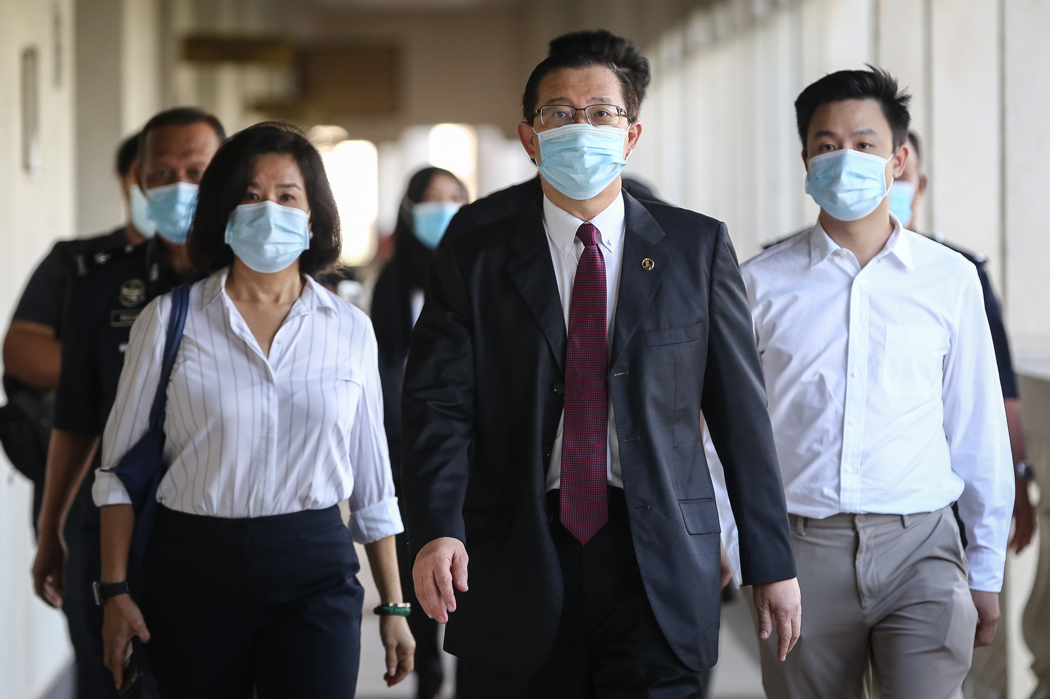 Former finance minister Lim Guan Eng (centre) arrives at the Kuala Lumpur High Court September 9, 2020. u00e2u20acu201d Picture by Yusof Mat Isa