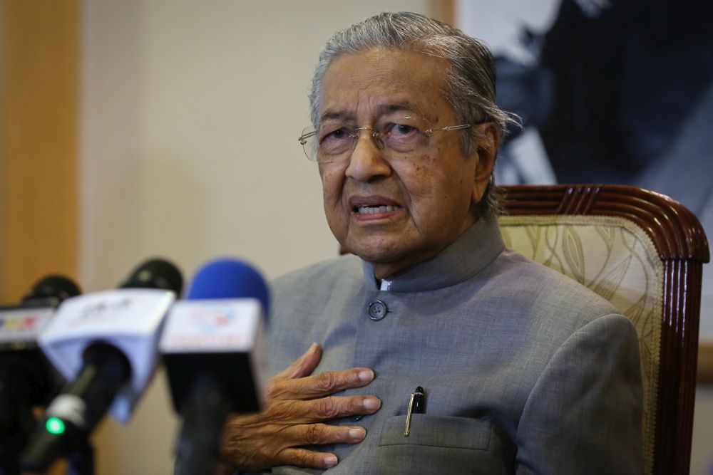 Tun Dr Mahathir Mohamad speaks during a press conference at the Perdana Leadership Foundation in Putrajaya September 3, 2020. u00e2u20acu2022 Picture by Yusof Mat Isa