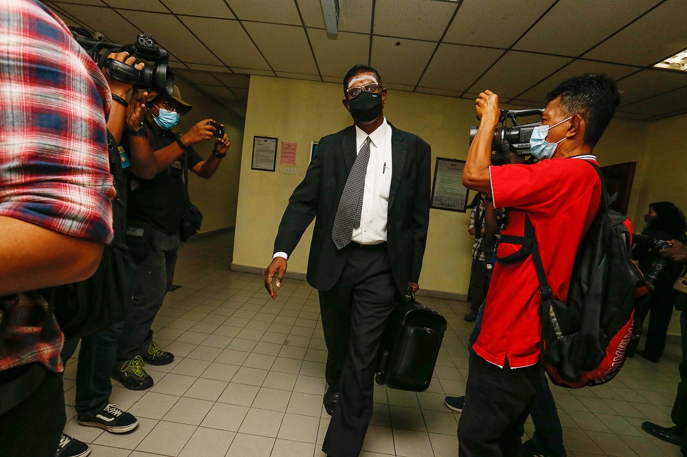 Lawyer RSN Rayer at the Butterworth Court Complex October 16, 2020. u00e2u20acu201d Picture by Sayuti Zainudin