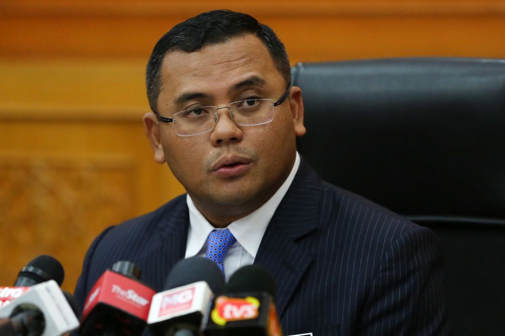 Selangor Mentri Besar Datuk Seri Amirudin Shari speaks during a press conference at the Selangor state secretariat building in Shah Alam October 21, 2020. u00e2u20acu201d Picture by Yusof Mat Isa