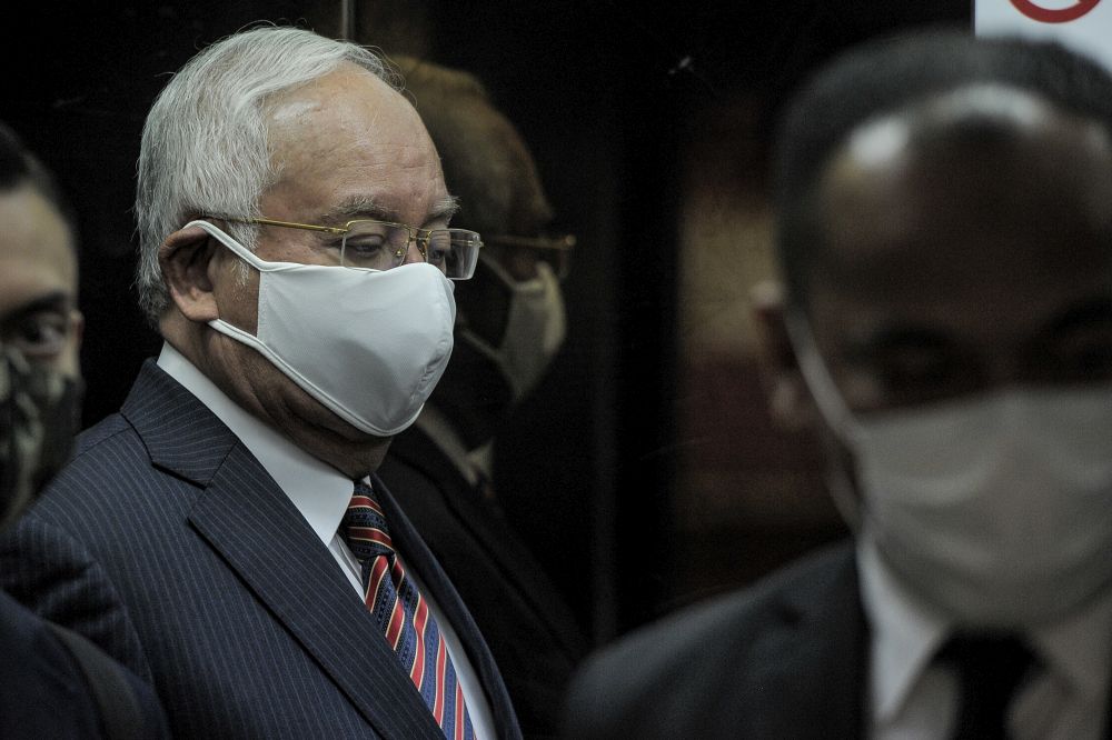 Datuk Seri Najib Razak is pictured at the Kuala Lumpur High Court October 13, 2020. u00e2u20acu201d Picture by Shafwan Zaidonnn