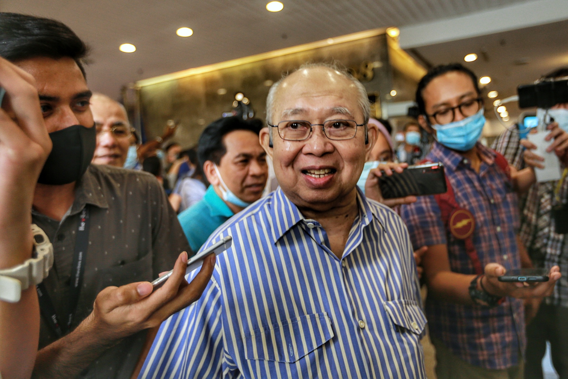 Umno lawmaker Tan Sri Tengku Razaleigh Hamzah is pictured at Menara Datou00e2u20acu2122 Onn in Kuala Lumpur October 26, 2020. u00e2u20acu201d Picture by Ahmad Zamzahuri