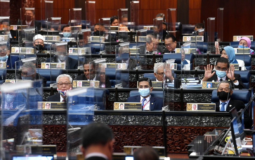 Prime Minister Tan Sri Muhyiddin Yassin (bottom right) and fellow Perikatan Nasional MPs at the Parliament in Kuala Lumpur November 26, 2020. u00e2u20acu201d Bernama pic