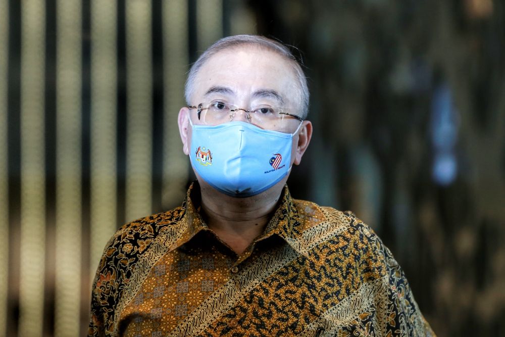 MCA president Datuk Seri Wee Ka Siong is pictured at Hilton Kuala Lumpur for a meeting with Perikatan Nasional leaders November 1, 2020. u00e2u20acu201d Picture by Ahmad Zamzahuri