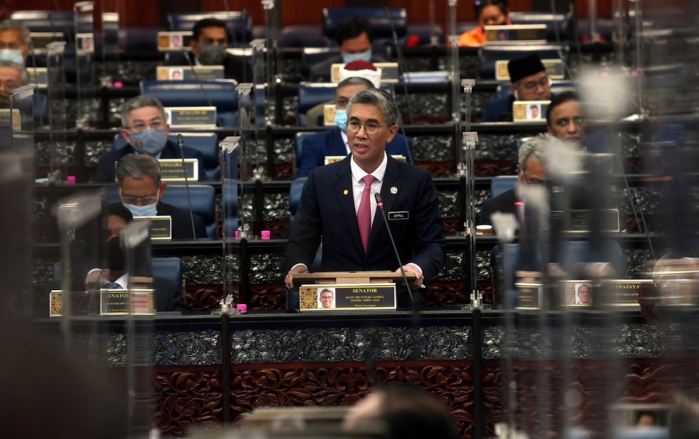 Finance Minister Datuk Seri Tengku Zafrul Abdul Aziz speaks during the winding-up debate on the Supply Bill 2021 in the Dewan Rakyat today, November 26, 2020. u00e2u20acu2022 Bernama pic