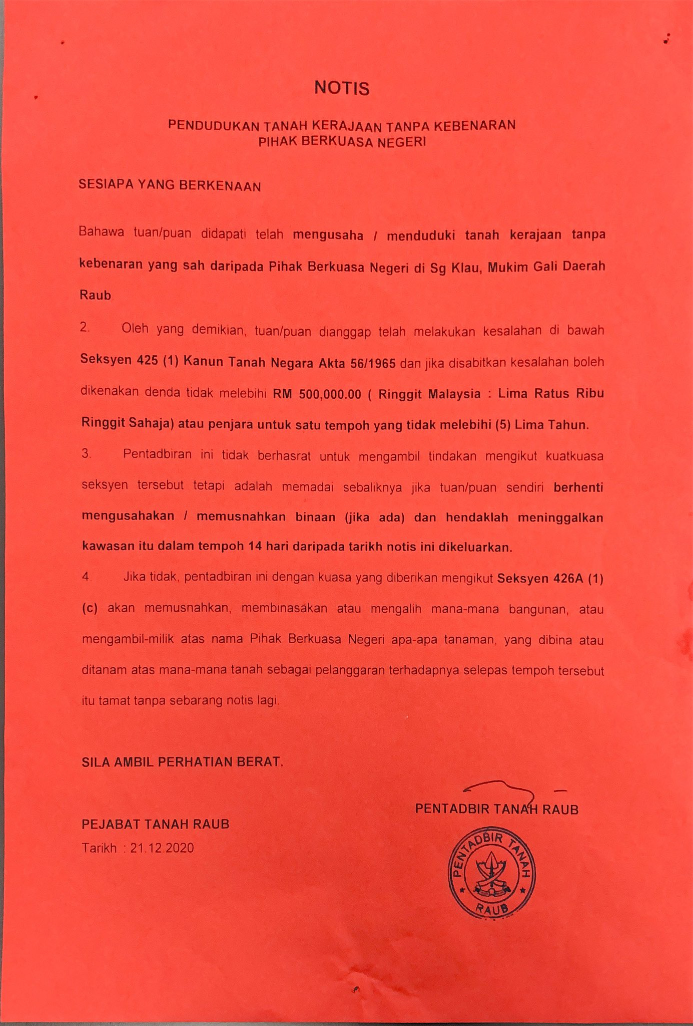 彭州土地局发出红色警告书，要求农民撤离榴莲园。