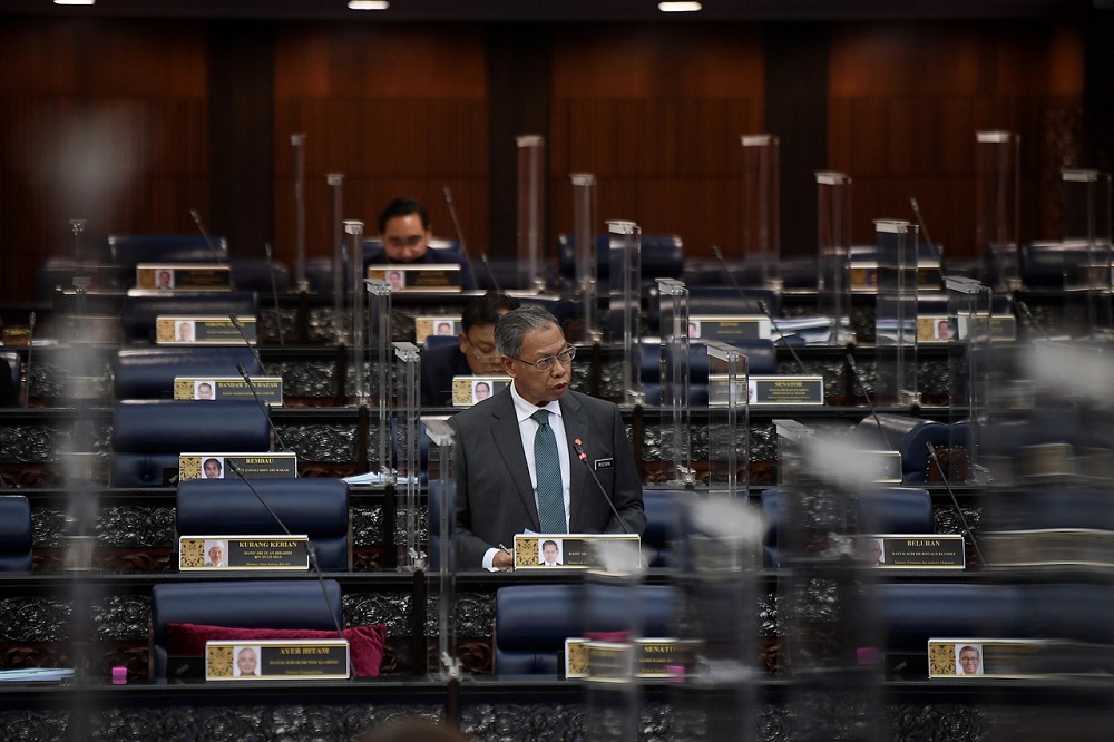 Minister in the Prime Ministeru00e2u20acu2122s Department (Economic Affairs) Datuk Seri Mustapa Mohamed speaks during Question Time in Parliament today, December 8, 2020. u00e2u20acu2022 Bernama pic