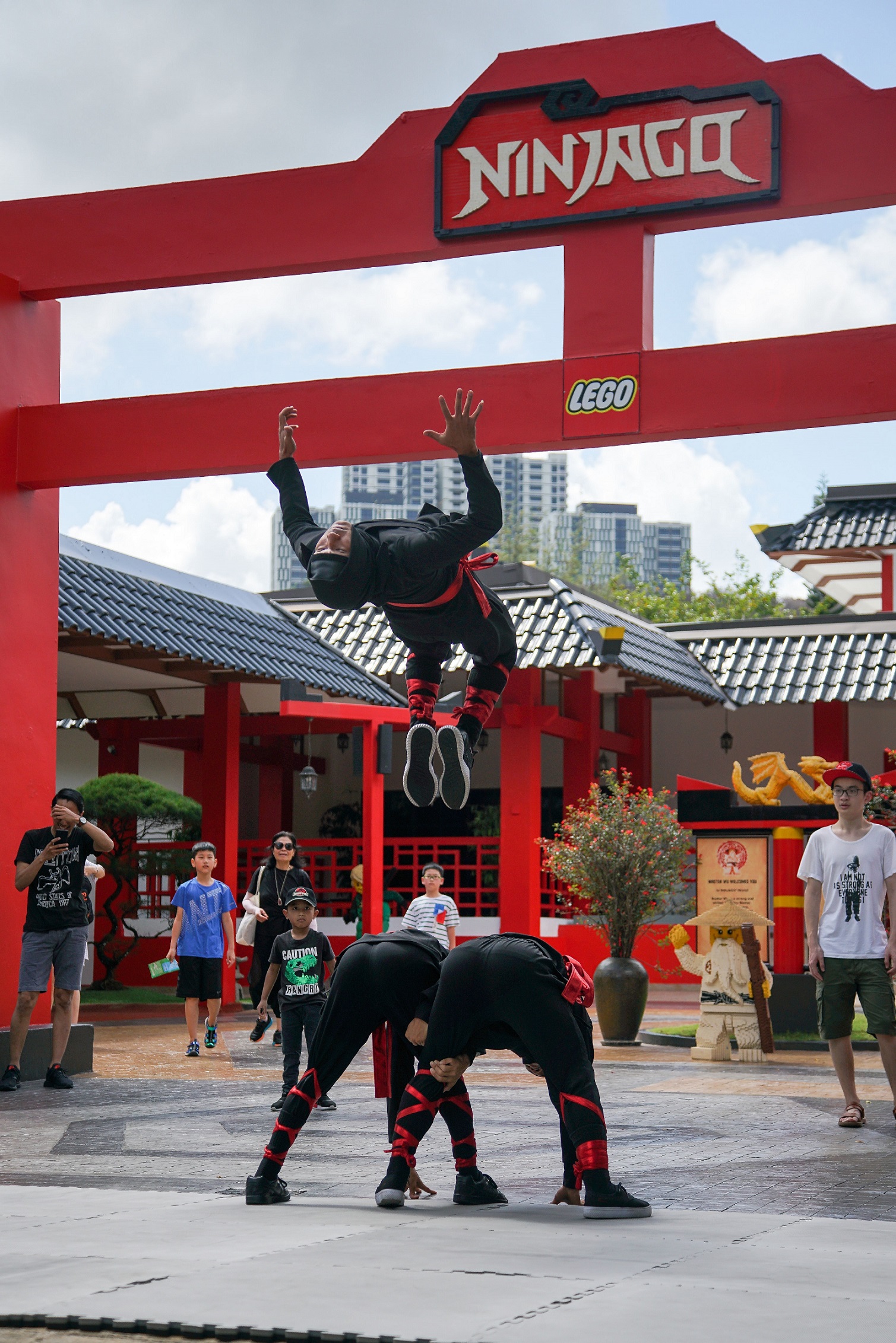 The Ninjas 忍者将首次在马来西亚乐高乐园登场表演，并展示精湛的霹雳舞舞技！-马来西亚乐高乐园提供-