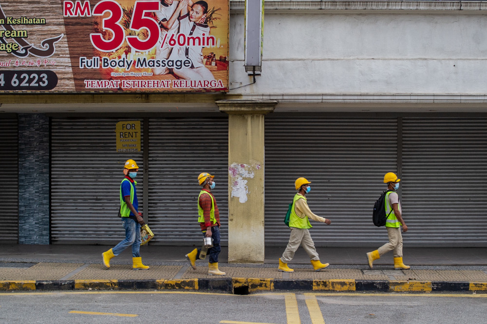 Foreign construction workers are pictured in Kuala Lumpur January 20, 2021. u00e2u20acu201d Picture by Shafwan Zaidon