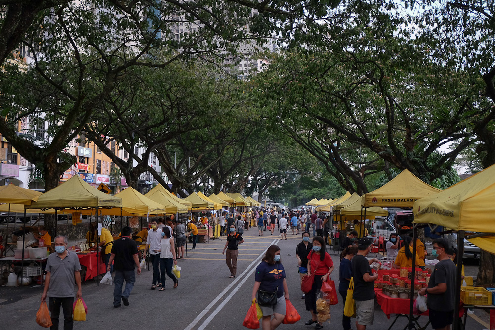 A general view of Taman Desa Phase 1 night market in Kuala Lumpur February 5, 2021. u00e2u20acu201d Picture by Yusof Mat Isa