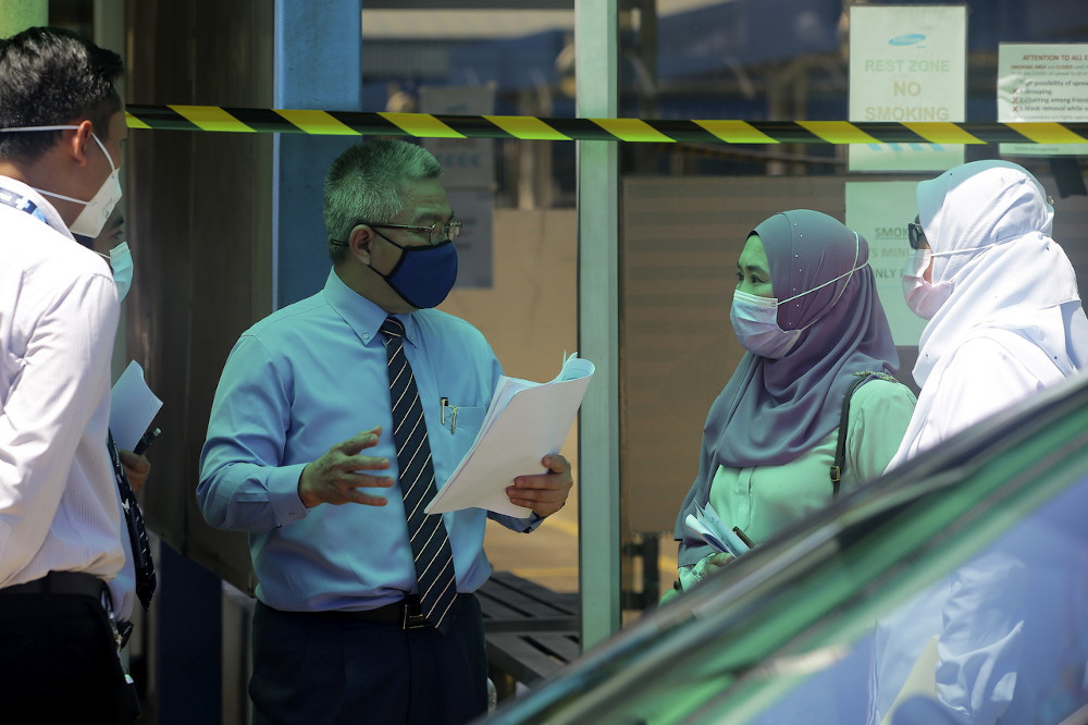 Health Minister Datuk Seri Dr Adham Baba during a visit at an electronics factory in Seremban, February 5, 2021. u00e2u20acu201d Bernama pic 