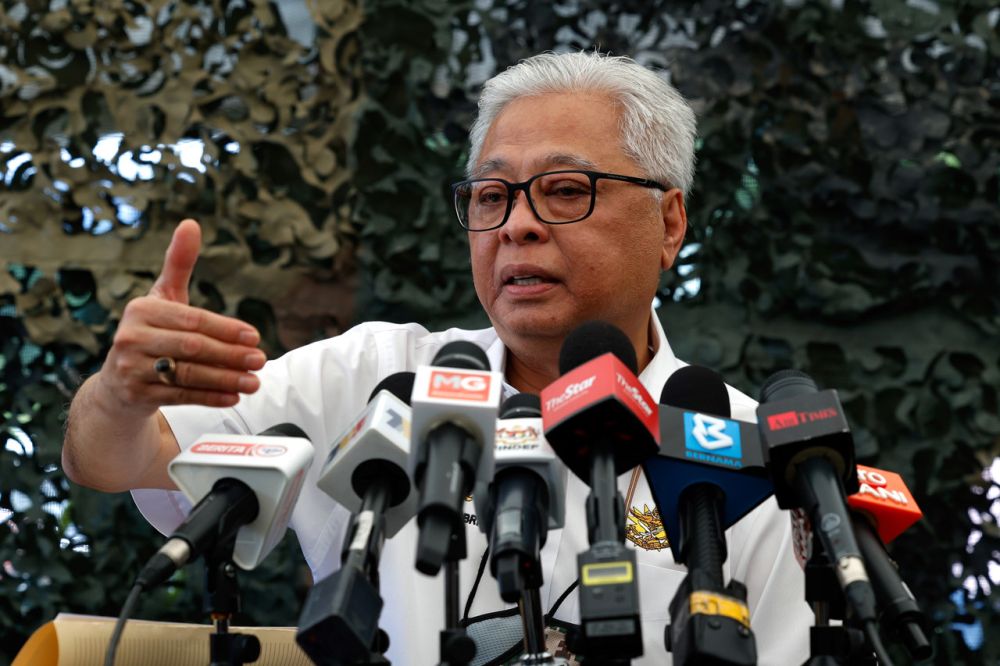 Senior Minister Datuk Seri Ismail Sabri Yaakob speaks during a press conference after inspecting a roadblock at the Gombak Toll Plaza in Kuala Lumpur February 1, 2021. u00e2u20acu201d Bernama pic