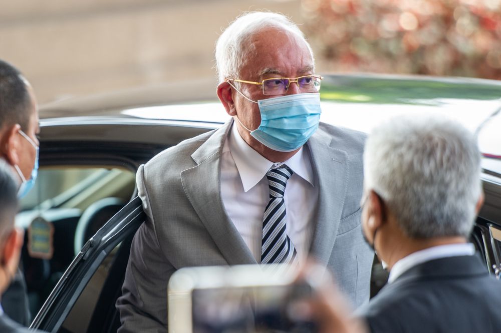 Datuk Seri Najib Razak arrives at the Kuala Lumpur High Court  February 10, 2021. u00e2u20acu201d Picture by Shafwan Zaidon