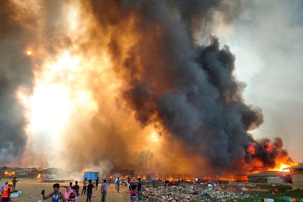 Smoke billows at the site of the Rohingya refugee camp where fire broke out in Coxu00e2u20acu2122s Bazar, Bangladesh March 22, 2021. u00e2u20acu201d Reuters pic