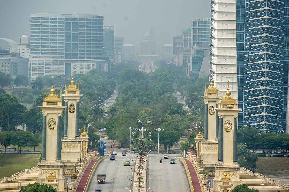 A view of the haze in Putrajaya March 2, 2021. u00e2u20acu201d Picture by Shafwan Zaidon