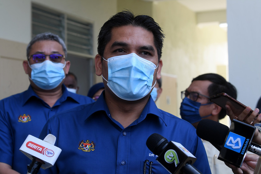 Education Minister Datuk Dr Mohd Radzi Md Jidin at a press conference at the Sekolah Kebangsaan Putrajaya Presint 18 (1) in Putrajaya, March 20, 2021. u00e2u20acu201d Bernama picnn