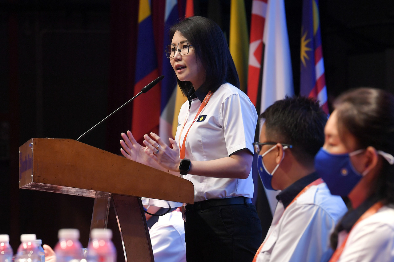 MCA Youth Chief Datuk Nicole Wong Siaw Ting (standing) delivering her speech at the opening of the 56th MCA Youth General Assembly in Wisma MCA, March 7, 2021. u00e2u20acu201d Bernama pic