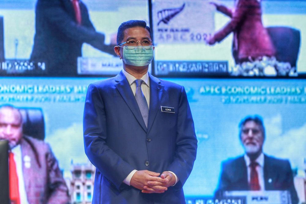 Minister of International Trade and Industry (Miti) Datuk Seri Azmin Ali is pictured during the monthly assembly with staff at Menara Miti, Kuala Lumpur March 10, 2021. u00e2u20acu201d Picture by Ahmad Zamzahuri