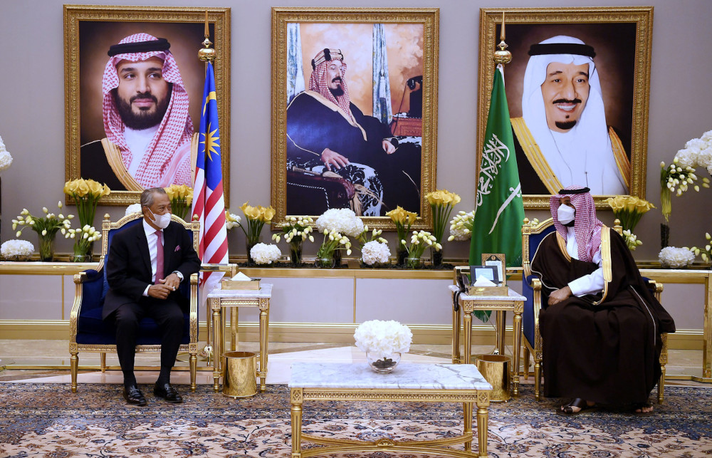 Prime Minister Tan Sri Muhyiddin Yassin with Prince Mohammed Salman Abdulaziz Al-Saud in Riyadh, Saudi Arabia, March 9, 2021. u00e2u20acu201d Bernama pic