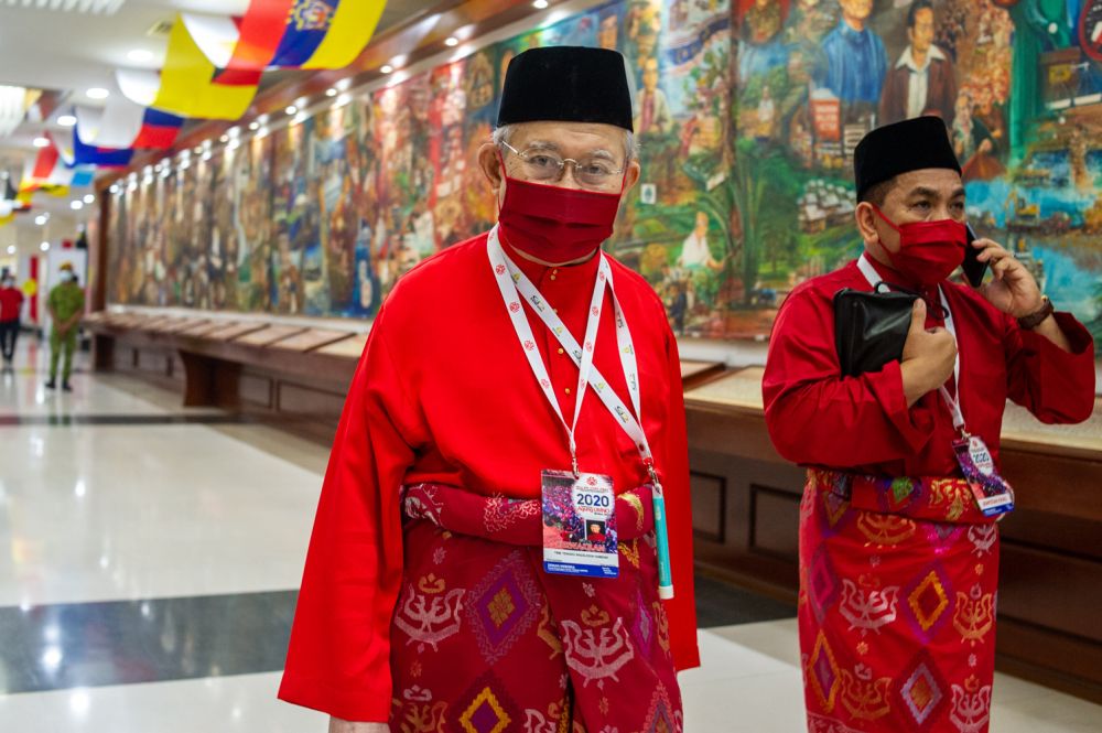 Gua Musang MP Tan Sri Tengku Razaleigh Tengku Mohd Hamzah is pictured at Umnou00e2u20acu2122s general assembly in Kuala Lumpur March 28, 2021. u00e2u20acu201d Picture by Shafwan Zaidon