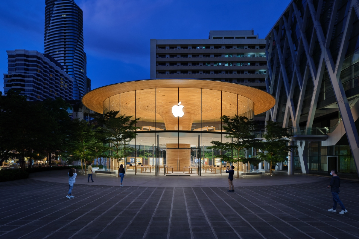 曼谷，Apple Central World.-图取自SoyaCincau-