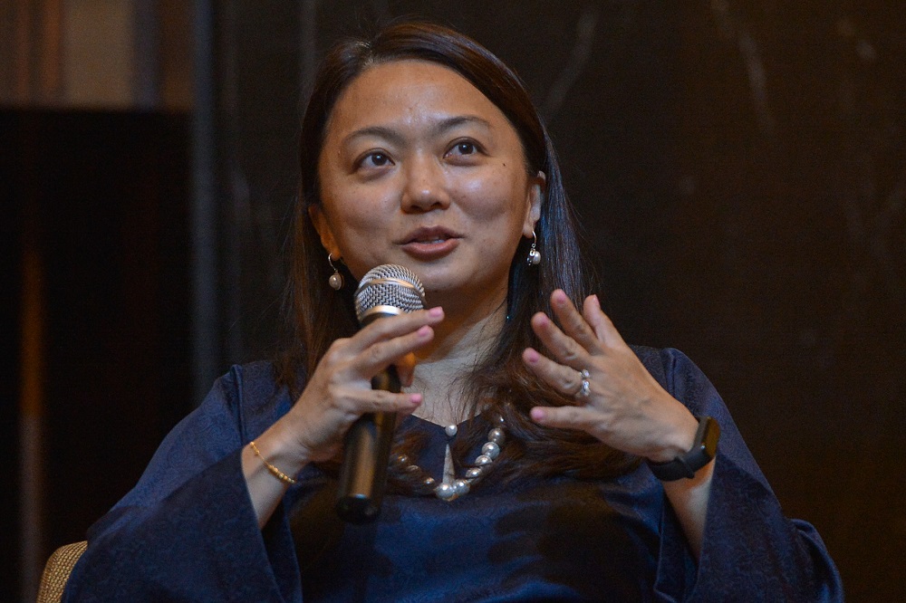 Segambut MP Hannah Yeoh speaks during the launch of the C4 Centre Report in Petaling Jaya April 12, 2021. u00e2u20acu201d Picture by Miera Zulyana