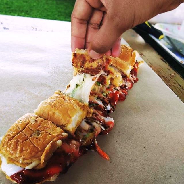 虽然Roti John并不是斋戒月市集才有卖，但在市集买的还是觉得比较美味。-摘自网络-