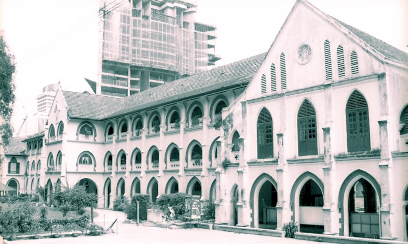 A photograph of SMK Convent Bukit Nanas from 1998. u00e2u20acu201d Picture courtesy of Badan Warisan Malaysia