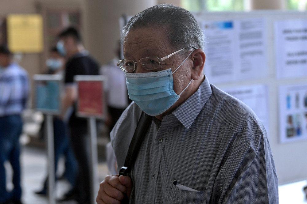 DAP advisor Lim Kit Siang at the High Court in Kuala Lumpur, April 8, 2021. u00e2u20acu201d Bernama pic 