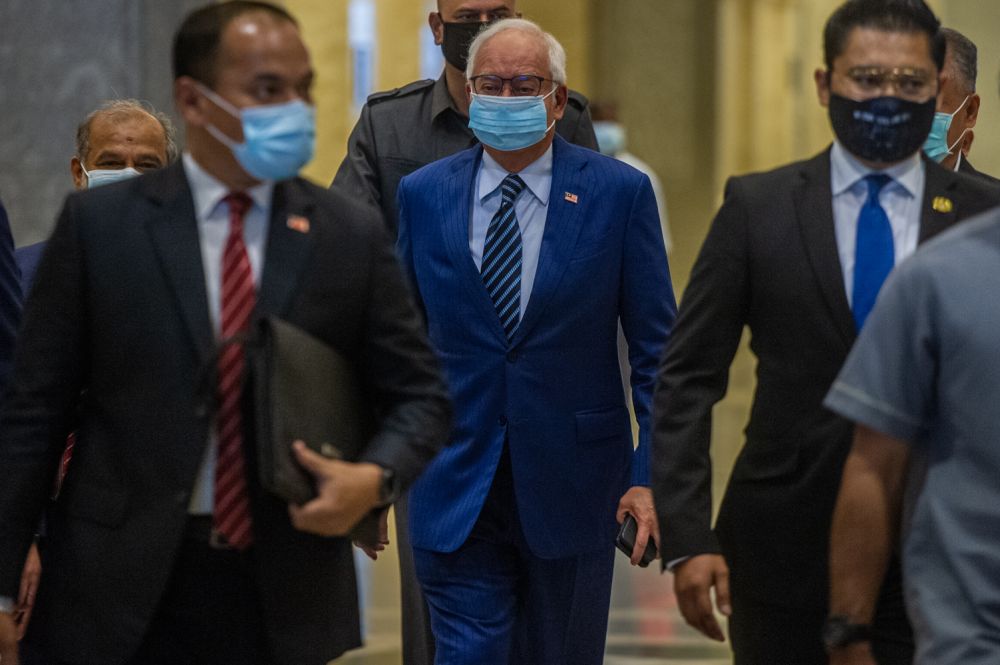 Datuk Seri Najib Razak arrives at the Court of Appeal, Putrajaya April 27, 2021. u00e2u20acu201d Picture by Shafwan Zaidon