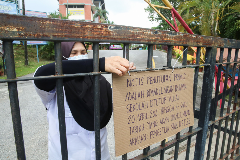 SMK USJ 23, one of the 19 schools that were ordered to close down on April 20, 2021 for disinfection and close contact tracing following the discovery of several cases of Covid-19. u00e2u20acu201d Picture by Choo Choy May