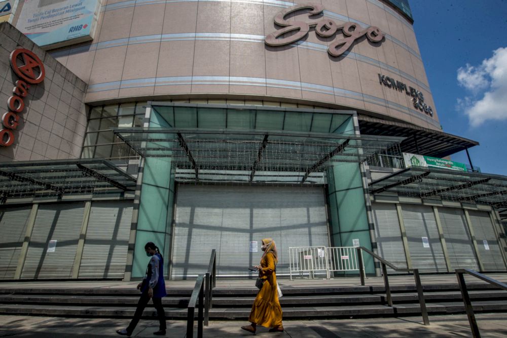 A general view outside Sogo complex during the three-day closure rule for premises flagged as potential hotspots under the governmentu00e2u20acu2122s Hotspot Identification for Dynamic Engagement (HIDE) system in Kuala Lumpur, May 9, 2021. u00e2u20acu201d Picture by Firdaus Lati