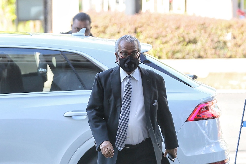 Tan Sri Muhammad Shafee Abdullah is pictured at the Kuala Lumpur High Court complex May 28, 2021. u00e2u20acu2022 Picture by Ahmad Zamzahuri