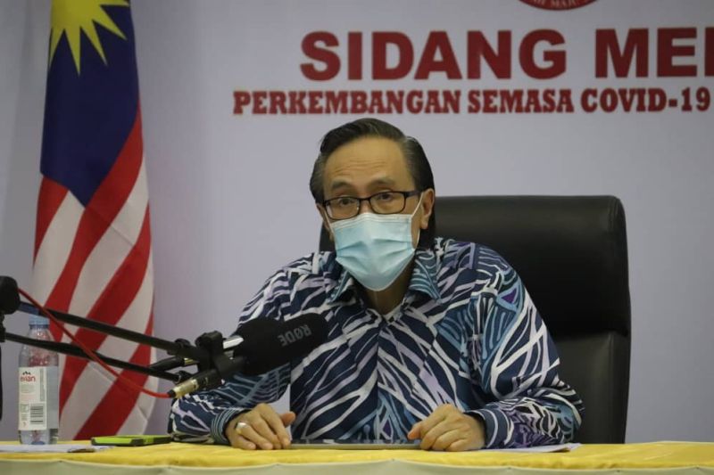 Masidi said he was not aware that two million doses of the Sinovac Covid-19 vaccine had initially been offered to the Sabah government. u00e2u20acu201d Borneo Post pic