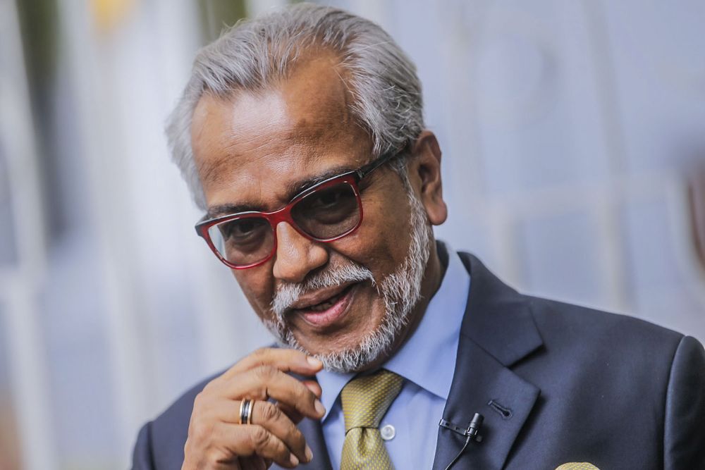 Lawyer Tan Sri Muhammad Shafee Abdullah addresses reporters during a press conference at the Kuala Lumpur High Court May 20, 2021. u00e2u20acu2022 Picture by Hari Anggara