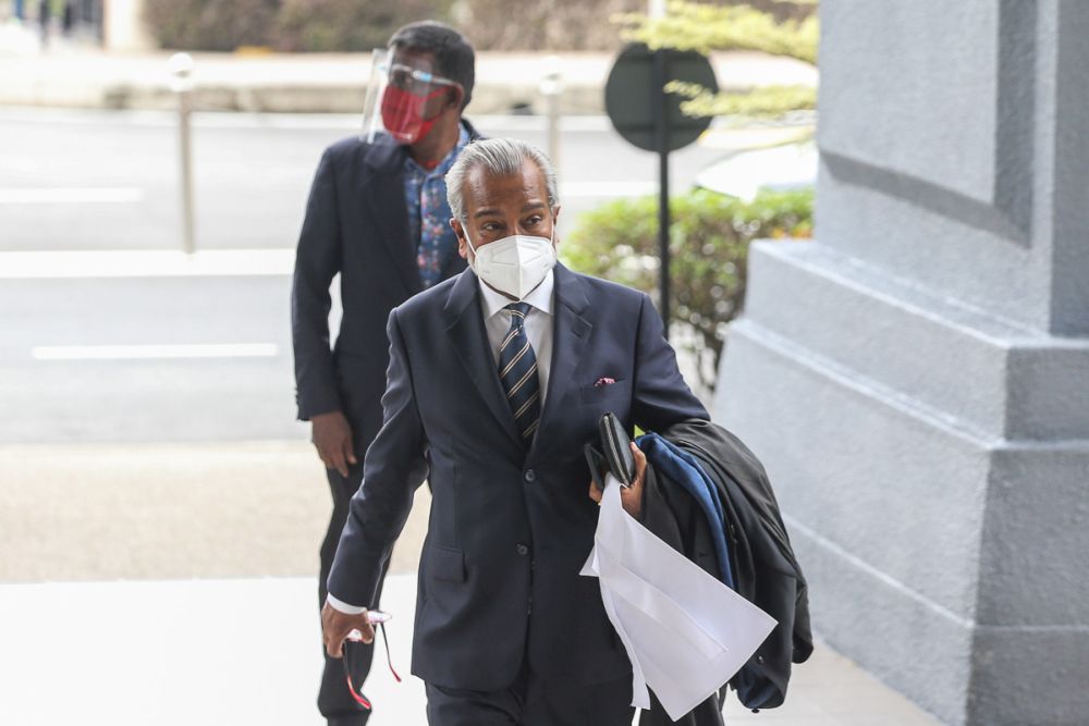 Tan Sri Muhammad Shafee Abdullah arrives at the Kuala Lumpur High Court Complex May 21, 2021. u00e2u20acu201d Picture by Yusof Mat Isan