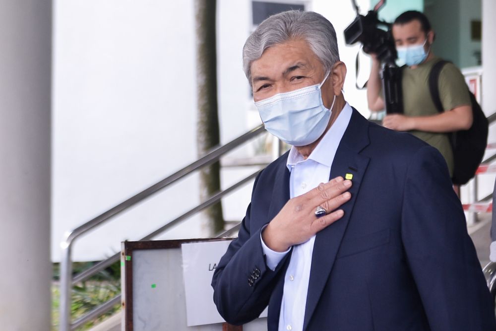 Datuk Seri Ahmad Zahid Hamidi arrives at the Shah Alam High Court May 25, 2021. u00e2u20acu201d Picture by Miera Zulyana