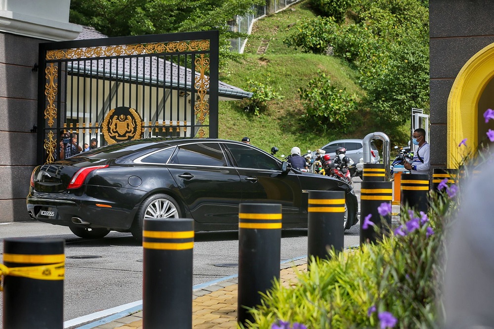 PKR president Datuk Seri Anwar Ibrahim arrives at the Istana Negara in Kuala Lumpur June 9, 2021. u00e2u20acu201d Picture by Ahmad Zamzahuri