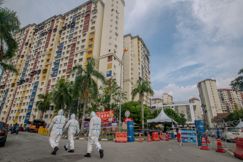 Barbed wire is seen around PPR Desa Rejang in Kuala Lumpur after EMCO was imposed on the area, June 18, 2021. u00e2u20acu201d Picture by Firdaus Latif