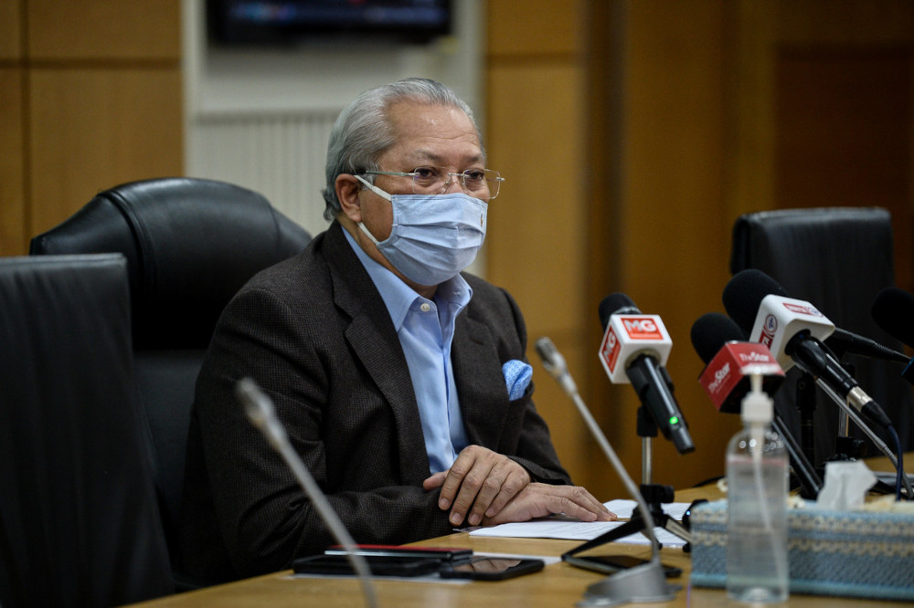 Federal Territories Minister Tan Sri Annuar Musa blamed the public for not taking the virus seriously, citing persistent violations of Covid-19 rules like travelling interstate and interdistrict when itu00e2u20acu2122s banned. u00e2u20acu201d Bernama picn