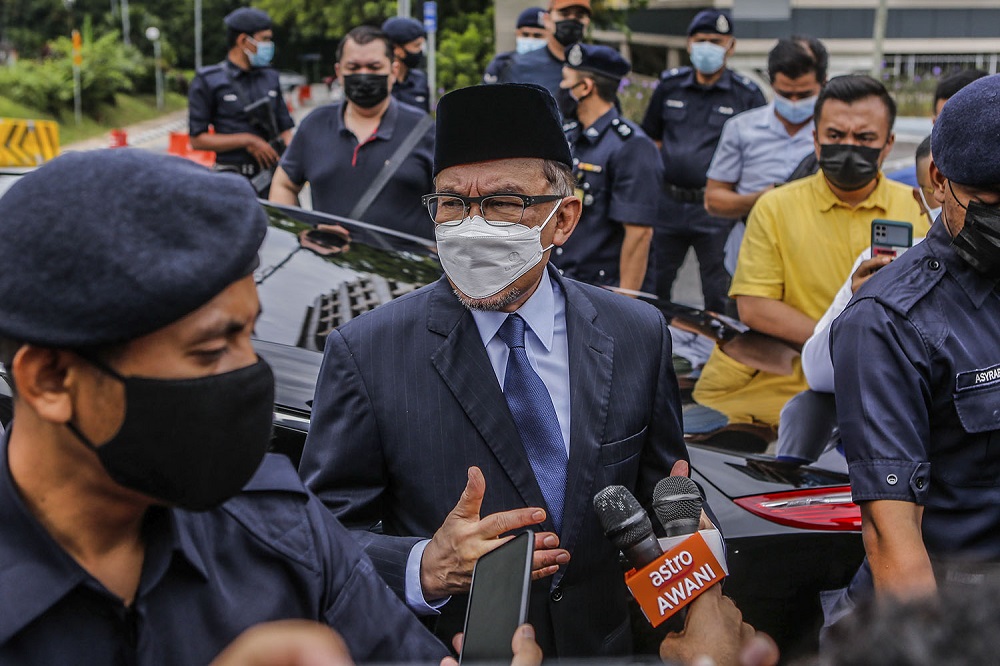 PKR president Datuk Seri Anwar Ibrahim speak to reporters outside Istana Negara in Kuala Lumpur June 9, 2021. u00e2u20acu201d Picture by Hari Anggara