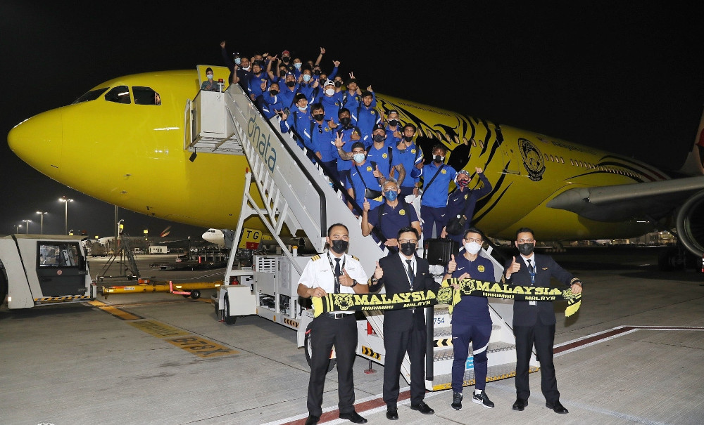 The team arrived at KLIA on a special Malaysia Airlines charter flight bearing the Harimau Malaya livery. u00e2u20acu201d Picture from Facebook/Football Association of Malaysia