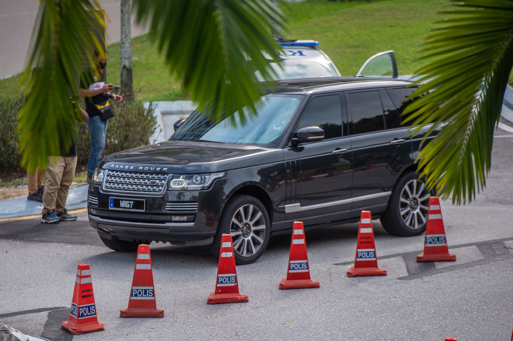 A vehicle ferrying Parti Warisan president Datuk Seri Mohd Shafie Apdal is seen leaving at Istana Negara in Kuala Lumpur June 10, 2021. u00e2u20acu201d Picture by Shafwan Zaidon