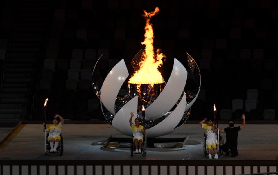 东残奥圣火正式点燃!-马新社-