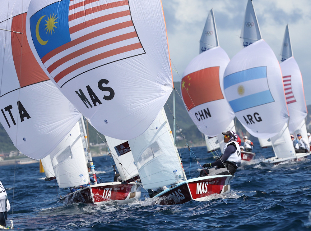 Nuraisyah Jamil and Juni Karimah Noor Jamali in action in the womenu00e2u20acu2122s International 470 event at the Enoshima Yacht Harbour, August 3, 2021. u00e2u20acu2022 Bernama pic 