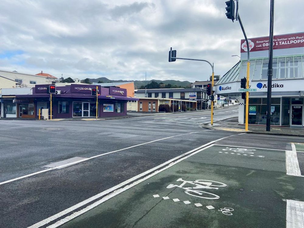 An empty street is seen as a lockdown to curb the spread of cases of the coronavirus disease (Covid-19) remains in place in Wellington, New Zealand, August 20, 2021. u00e2u20acu201d Reuters pic
